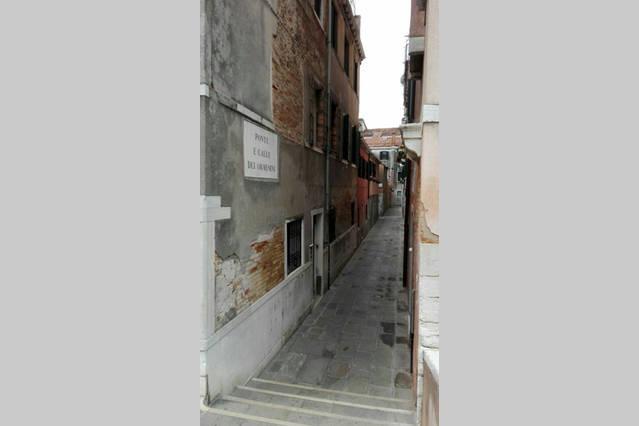 Calle Dei Ormesini * Venise